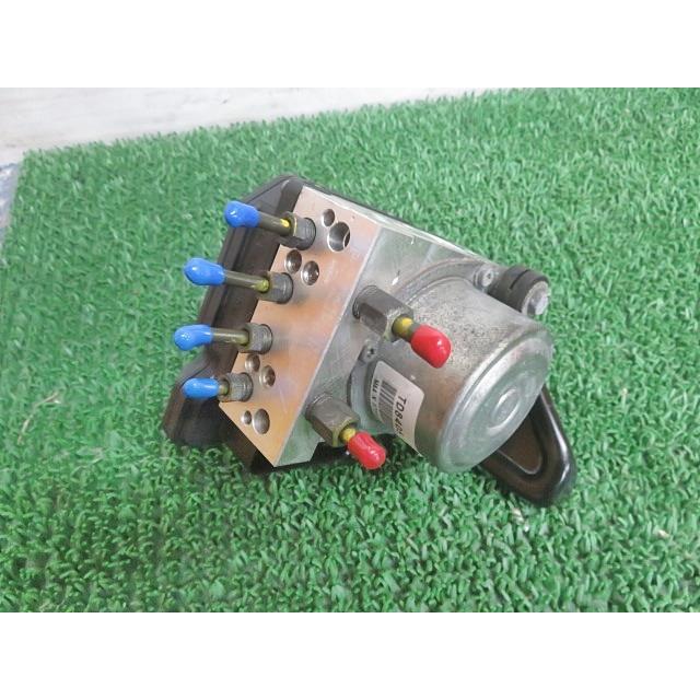 ジューク [中古] H27/8 ニスモRS CBA-NF15 ABSアクチュエーター 47660