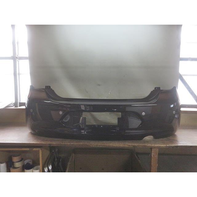 マーチ [中古] H27/7 DBA-NK13 リアバンパー 85022-3HF6A 350049 /個人 