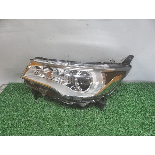 中古] H25/8 eKカスタム DBA-B11W 左ヘッドランプ 8301C579 360309