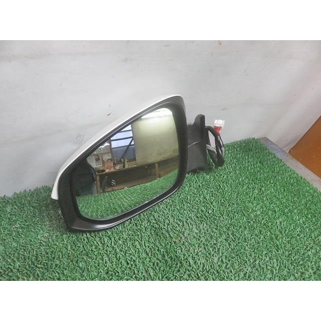 ヴォクシー [中古] H26/6 DAA-ZWR80G 左ドアミラー 87940-28B80 370084 