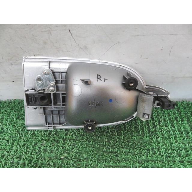 中古] ステップワゴン DBA-RG2 右スライドドアアウターハンドル