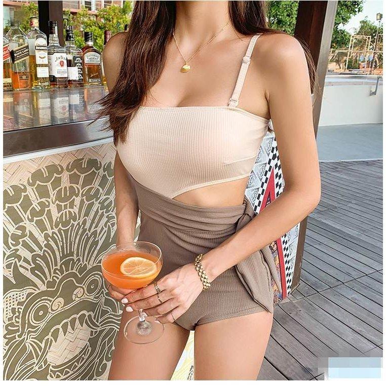 激安挑戦中 2色 水着 ワンピース レディース モノキニ 体型カバー 大人可愛い セクシー おしゃれ バイカラー キャミソール風 肌見せ アシンメトリー カッコイイ 韓国 海外