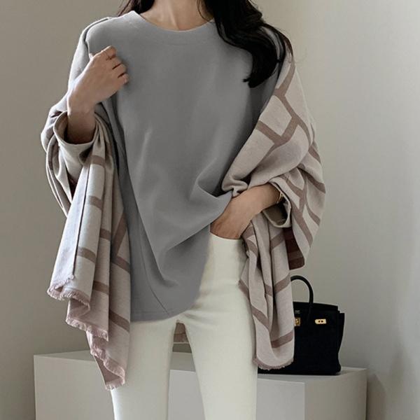 ラウンドネック フレア カットソー Tシャツ 長袖 トップス レディース 可愛い 流行 きれいめ シンプル 大人可愛い 春 秋 ゆったり 大きめ オーバーサイズ 無地 |  | 09