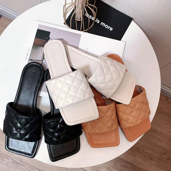 スクエアトゥ キルティング ミュールサンダル レディース スリッパ  カジュアル 歩きやすい 疲れない おしゃれ 可愛い 靴 シューズ |  | 12