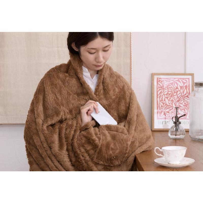 新品未使用　羽毛ダウン90%　着る毛布　花柄かいまき　フリーサイズ200x150 かいまき布団 羽毛 着る布団 軽い 暖かい 防ダニ 着る毛布 寝間着