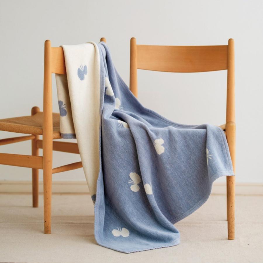 KLIPPAN クリッパン×ミナペルホネン オーガニックコットンハーフブランケット CHOUCHO＜ブルー＞KP891436 90×140cm クリッパン 綿 ひざ掛け ギフト