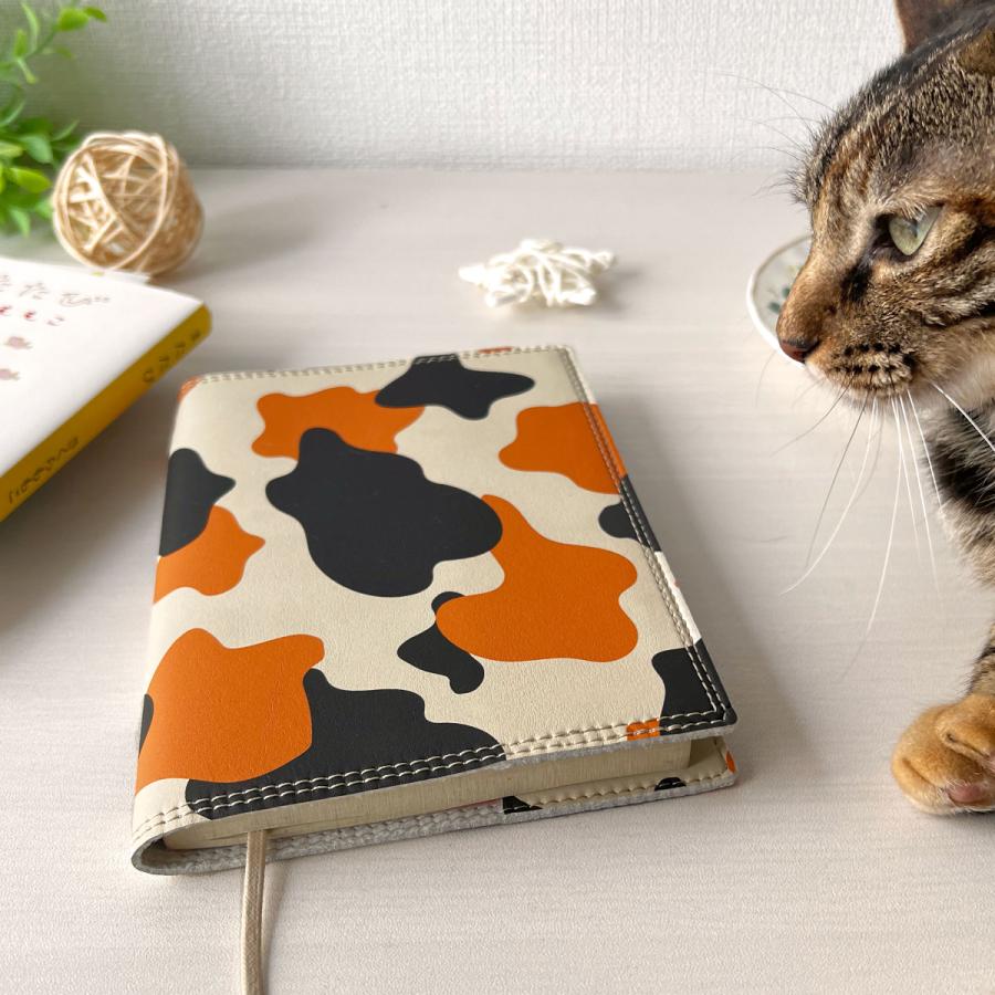 Belle＆Sofa（ベルアンドソファ） ブックカバー 三毛猫柄 ねこ 文庫本