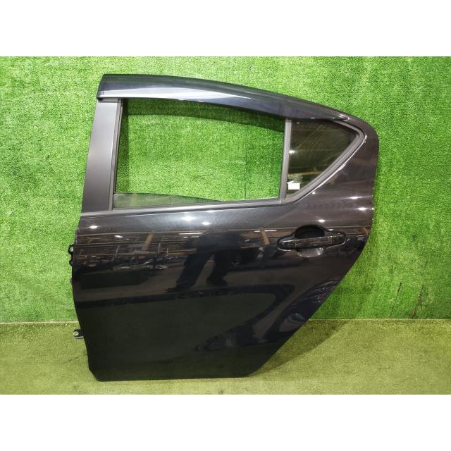 アクア DAA-NHP10 左リアドア ニホンイタ M31Q8 67004-52470 : 安田  