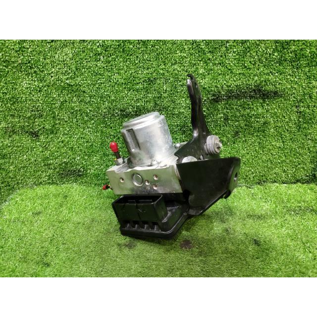 ジャンク品 オデッセイ DBA-RC1 ABSアクチュエーター 3V04B-0159 6AB1D