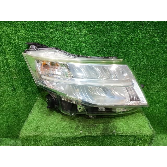 ルーミー DBA-M900A 右ヘッドランプ 右ヘッドライト スタンレー W3918