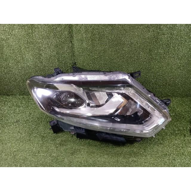 エクストレイル DAA-HNT32 右ヘッドランプ 右ヘッドライト 26010-4CA6D 