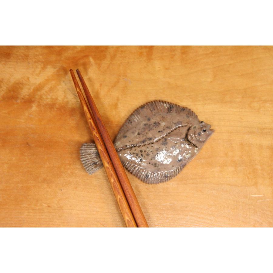 カレイ　陶芸作品 箸置き（陶 さかな）｜yasudatoukougei｜02