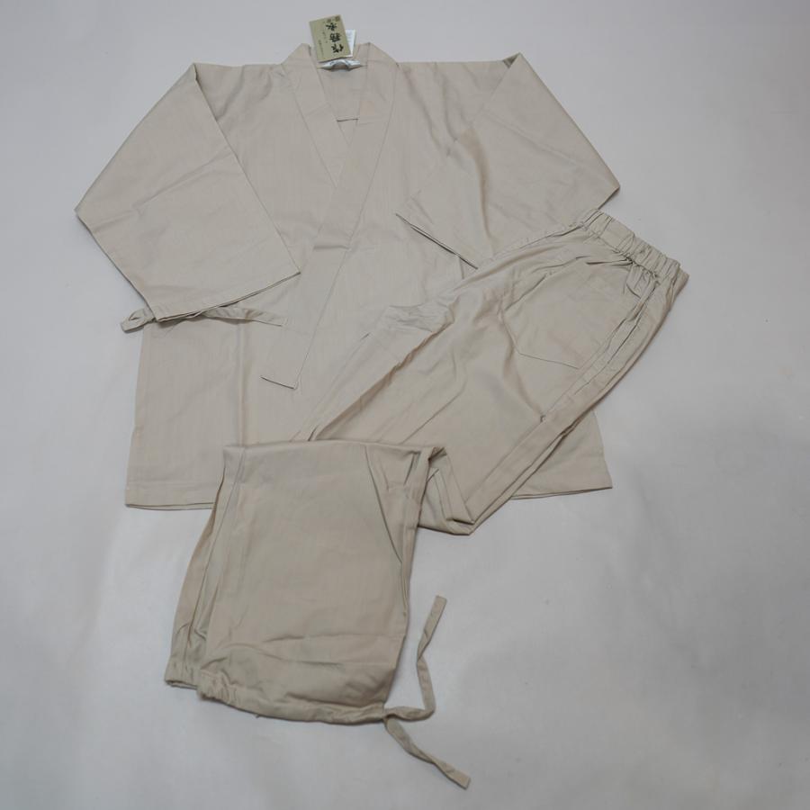 作務衣 男性用 合繊80% 綿20% M/L/LLサイズ オフホワイト おしゃれ着 新品(株)安田屋 NO36566 :36566:安田屋呉服店 通販 作務衣 男性用 合繊80% 綿20% M L LLサイズ オフホワイト おしゃれ着 節電対策 父の日 和装着物 新品(株)安田屋 NO36566