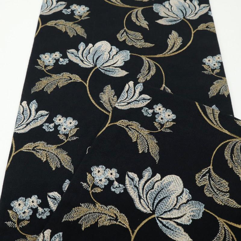 新品 未使用 名古屋帯 極上 刺繍 カジュアル 花唐草模様 黒地 新品 未使用 名古屋帯 極上 刺繍 カジュアル 花唐草模様 黒地