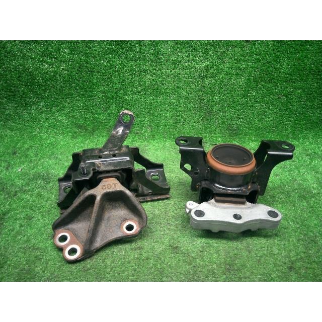 あし ラパン DBA-HE33S 「エンジンマウント」 11610-80P10 2点セット : ヤツ