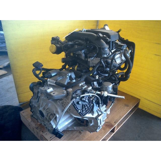 TGABさん専用です。空冷ビートル用のエンジンです。 原動機の型式AJ 空冷ビートル用のエンジンです。 原動機の型式AJ