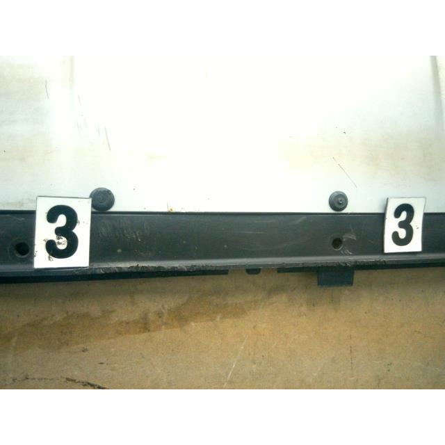 BMW ミニ LDA-XD20F リア バンパー カバー C15 51129801880 緑 R60