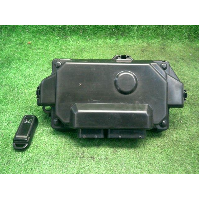 N-BOX DBA-JF3 エンジン コンピューター コントロール ECU NH883P キー