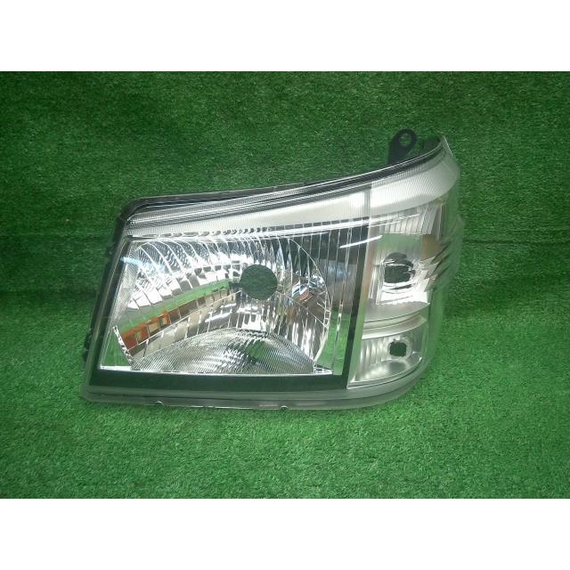 ハイゼットトラック　S500P　左ヘッドランプ ハイゼット 3BD-S500P 左 ヘッド ランプ ライト W6848 後期 エクストラ