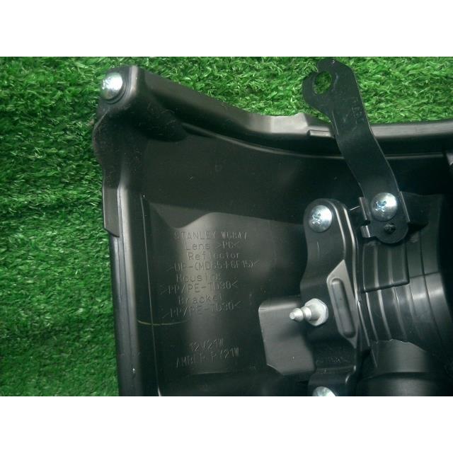 ハイゼット 3BD-S500P 左 ヘッド ランプ ライト W6847 後期 ハロゲン