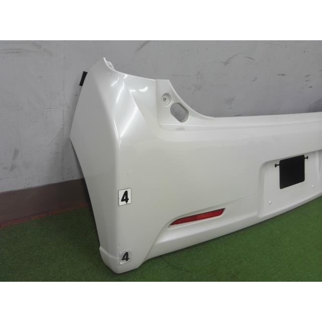 ムーヴ DBA-LA100S リア バンパー カバー W24 白 個人宅配送不可 yatsu