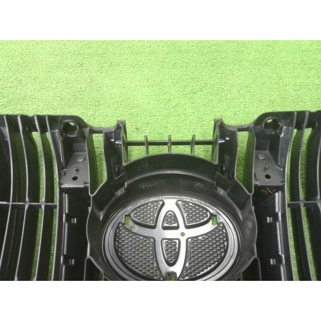 ランドクルーザープラド CBA-TRJ150W フロント グリル 53101-60661/71