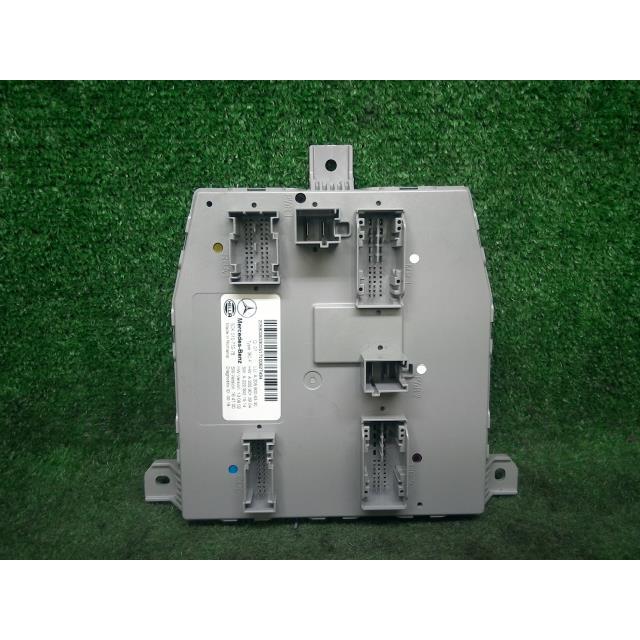 ベンツ Cクラス DBA-205240C 「SAMコントロールユニット」 775