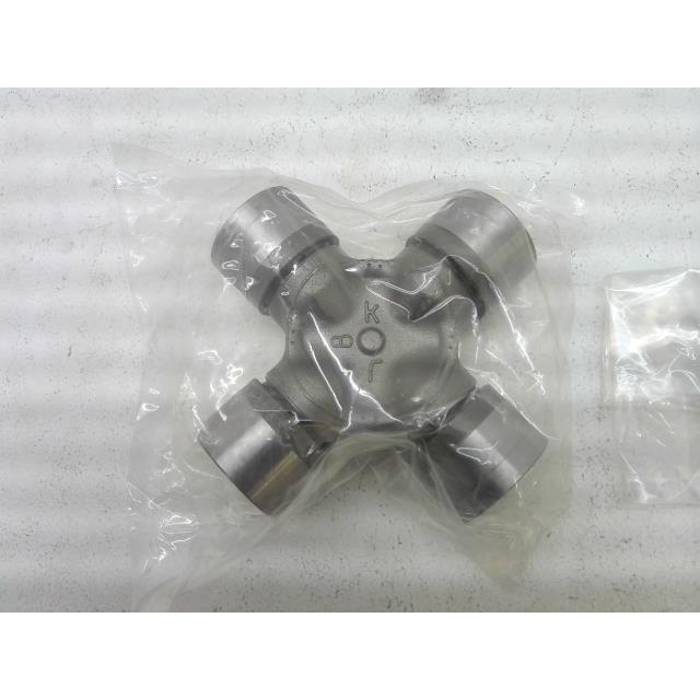 エルフ NPR 「プロペラシャフトジャーナルAssy」 未使用品 yatsu