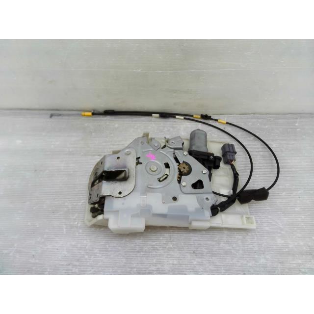 ステップワゴン DBA-RG1 右Rドア ロック アクチュエーター PB81P yatsu 