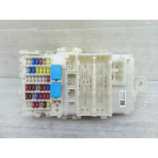 シャトル 6AA-GP7 ヒューズ ボックス NH830M 室内用 yatsu : ヤツヅカ
