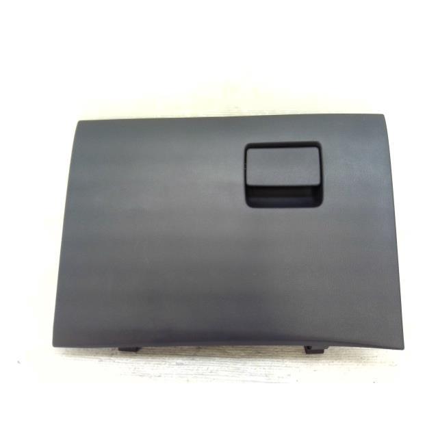 シーエックス CX−5 LDA-KF2P グローブ ボックス 25D K123-64161