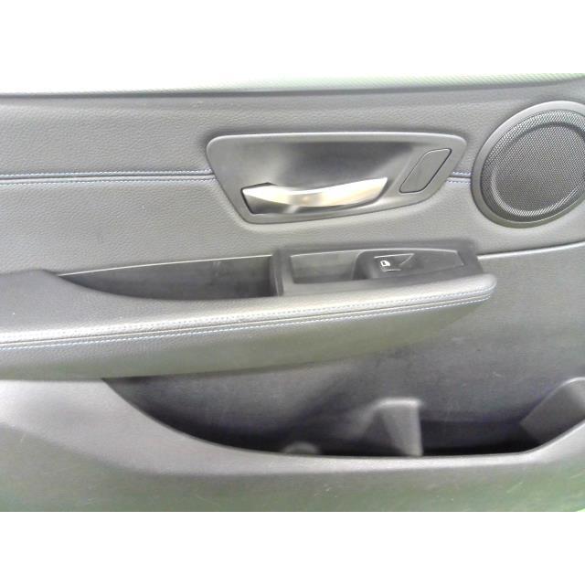 BMW 2シリーズ DBA-2D15 フロント 左 ドア トリム 内張り 475 F46 218i
