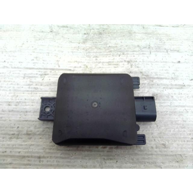 VW ポロ 3BA-AWCZP 「BSMセンサー」 0Q 2Q0907686 右側 yatsu