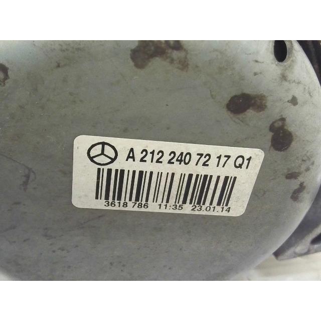 ベンツ Eクラス RBA-212036C 「エンジンマウント」 197 E250 左右