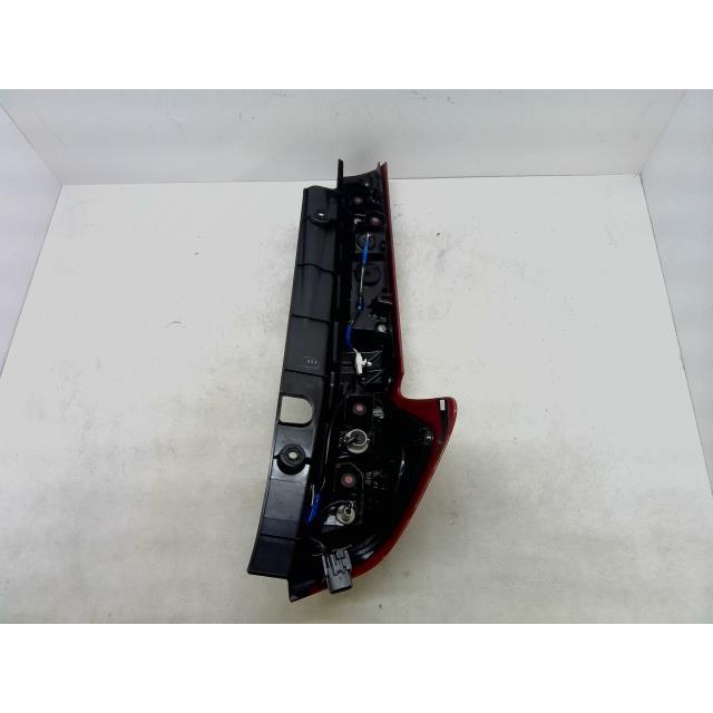 ルーミー 4BA-M900A 左 テール ランプ ライト レンズ 220-69047 前期 