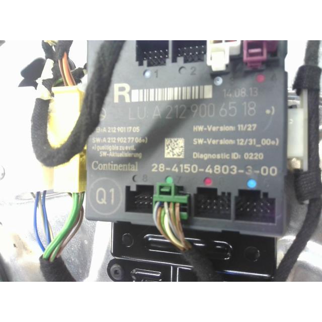 ベンツ Cクラス DBA-204349 フロント 右 ドア 149 A2047220910 白 個人宅配送不可 yatsu : ヤツヅカ ...