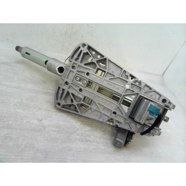 ベンツ Cクラス DBA-204349 ステアリング コラム シャフト 149   yatsuの画像