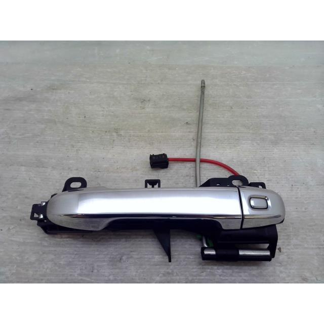 エスクァイア DAA-ZWR80G アウターハンドル 202 yatsu : ヤツヅカ