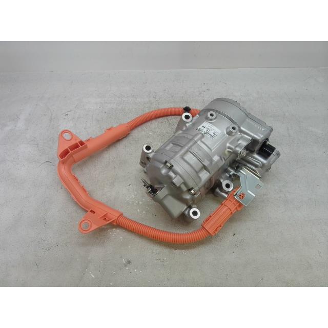 ヴェゼル DAA-RU3 エアコン コンプレッサー 31955 未使用品 yatsu