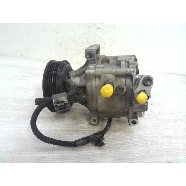 ライズ 5BA-A200A エアコン コンプレッサー B82 447280-3930 yatsu
