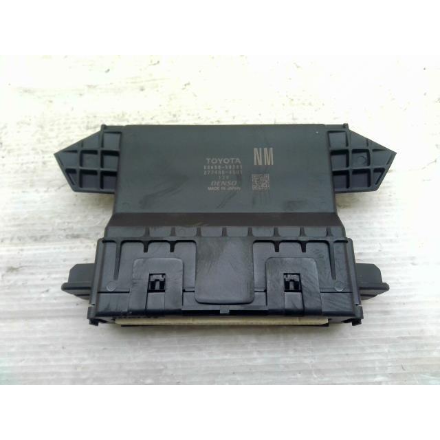 ヴェルファイア DBA-AGH30W エアコン コンピューター アンプ 070 