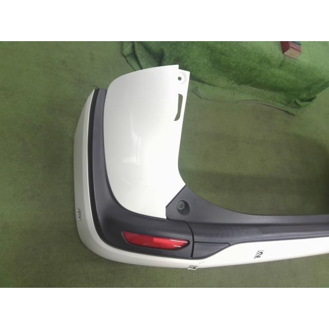 シエンタ(車) シエンタ DBA-NSP170G リア バンパー カバー 070 52159