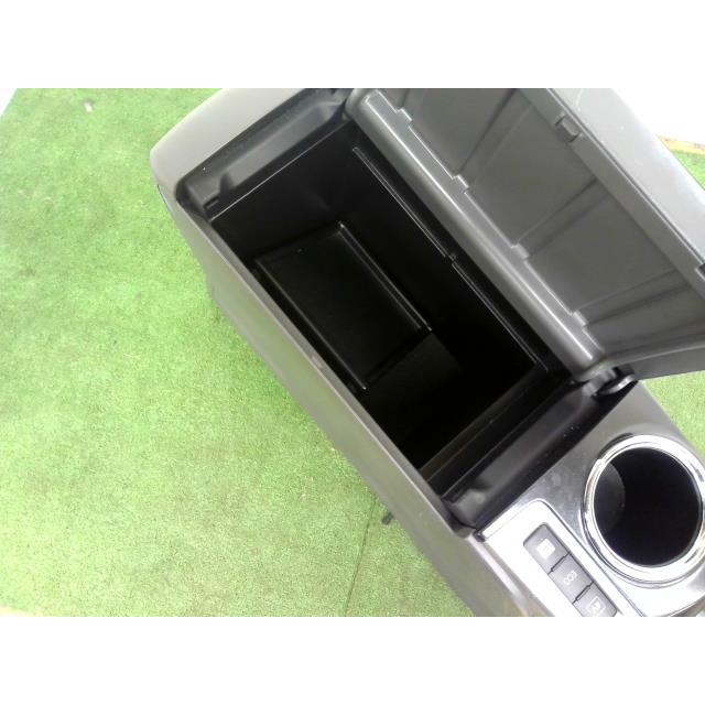 プリウスα DAA-ZVW41W コンソールボックス 1G3 個人宅配送不可 yatsu