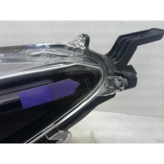 ヤリスクロス 6AA-MXPJ10 左 ヘッド ランプ ライト 52-326 ユニット