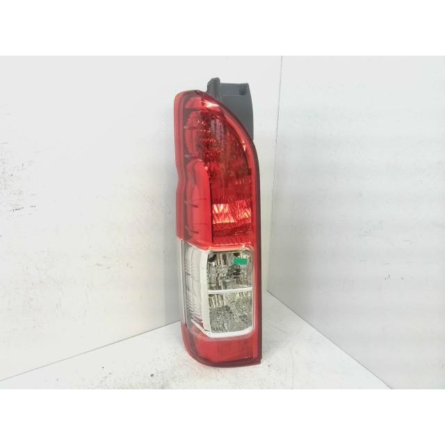 トヨタ純正テールランプ★3BF-TRH200V ハイエース 3BF-TRH200V 左 テール ランプ ライト レンズ 26-140 未