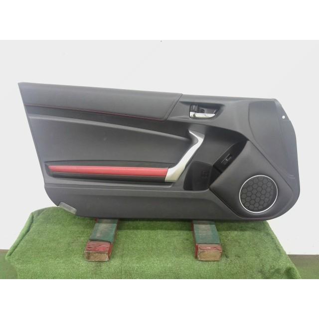 86 トヨタ DBA-ZN6 フロント 左 ドア トリム 内張り K1X 個人宅配送