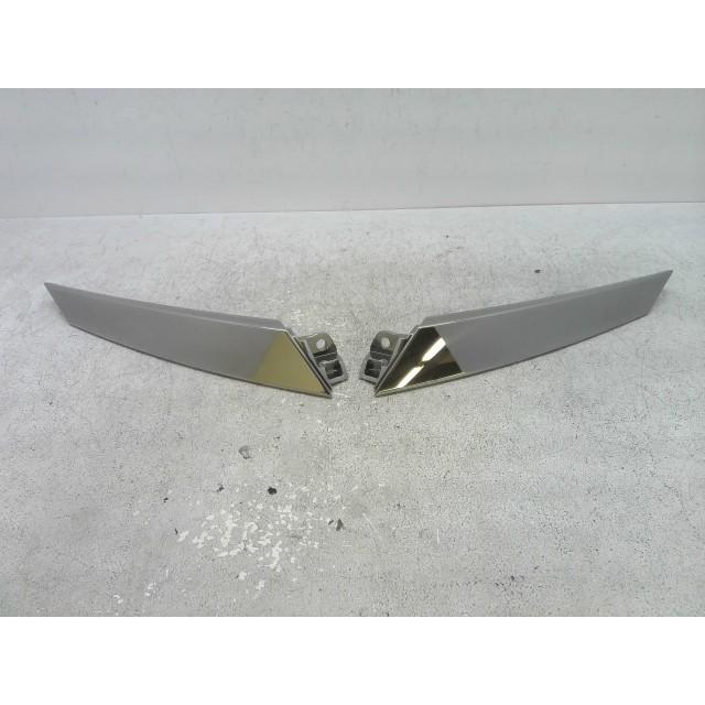 NOAH ノア 6BA-MZRA90W 「フロント グリルサイドモール」 53123-V1010
