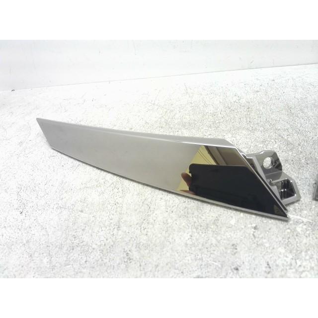 NOAH ノア 6BA-MZRA90W 「フロント グリルサイドモール」 53123-V1010