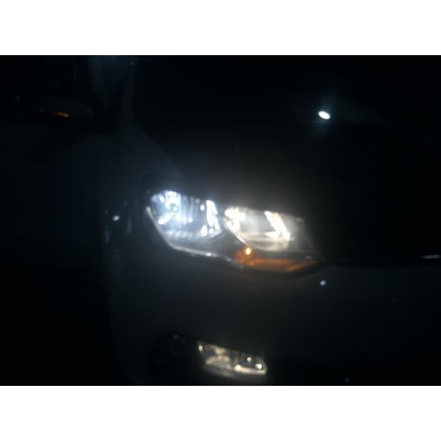 VW ポロ DBA-6RCJZ 右 ヘッド ランプ ライト 0Q ハロゲン yatsu : ヤツ