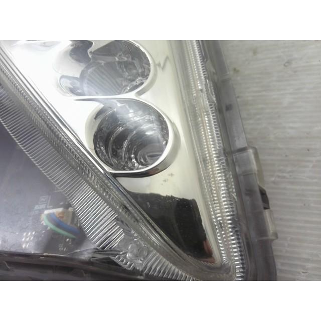 プリウス DAA-ZVW51 左 フォグ ランプ ライト 218 47-83 LED yatsu